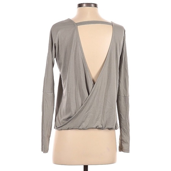 Onzie Open Back Long Sleeve | SIZE S - Picture 3 of 5